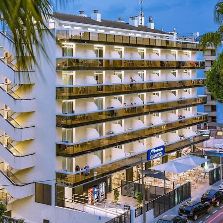 Aparthotel Marinada Salou Bagian luar foto