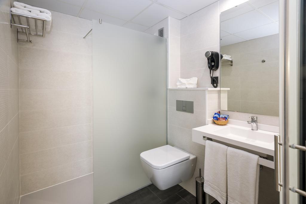 Aparthotel Marinada Salou Bagian luar foto