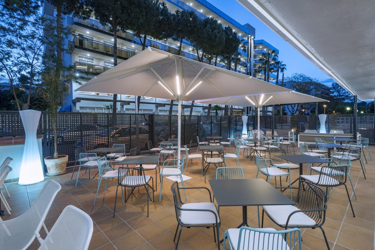 Aparthotel Marinada Salou Bagian luar foto