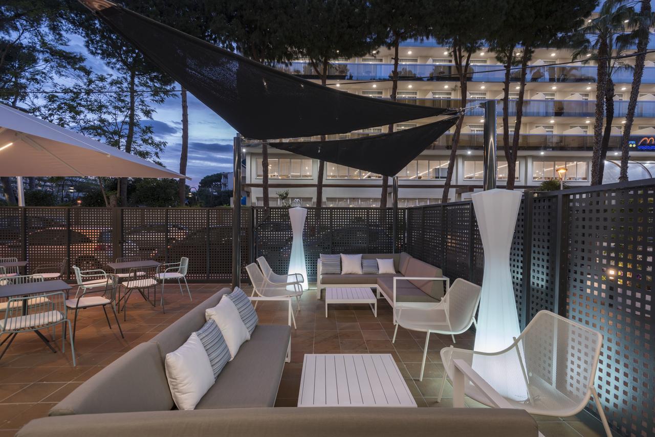 Aparthotel Marinada Salou Bagian luar foto