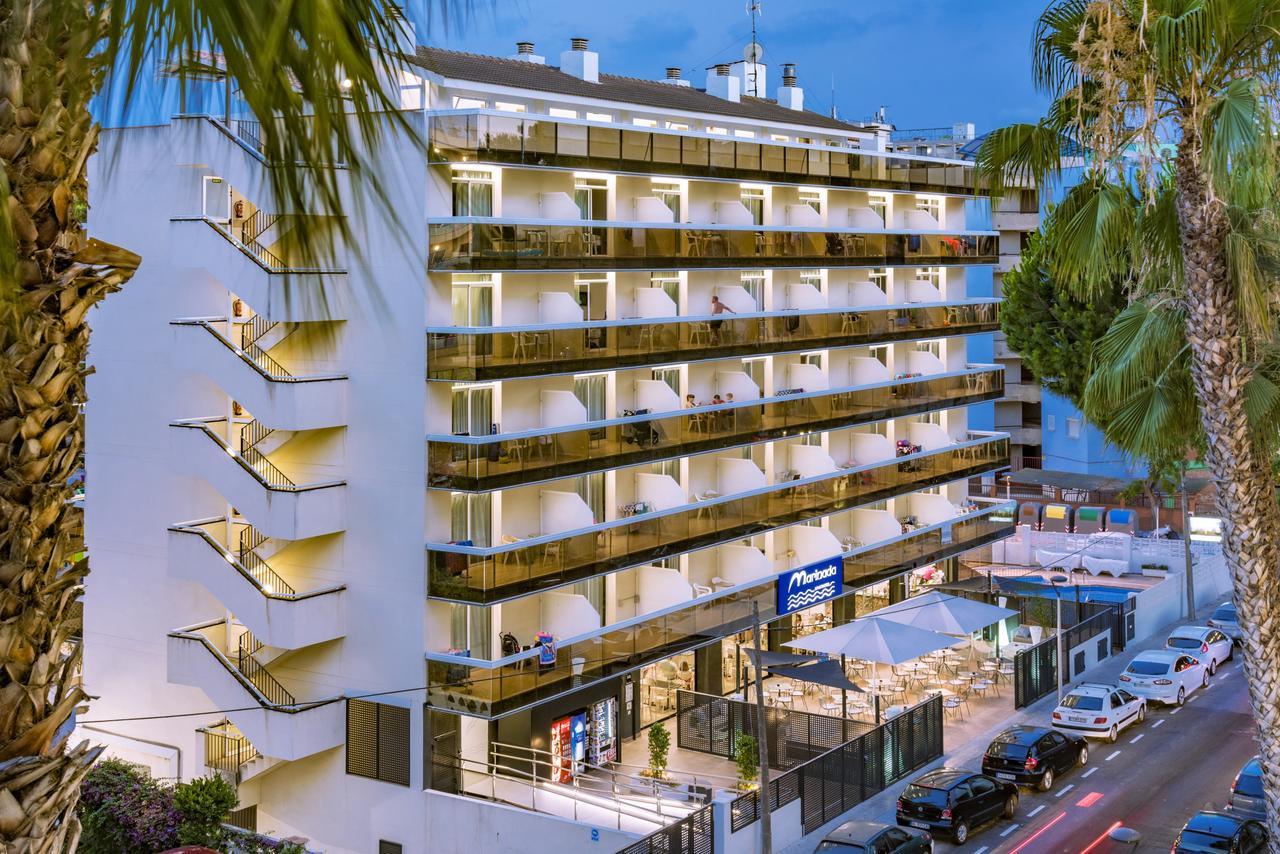 Aparthotel Marinada Salou Bagian luar foto